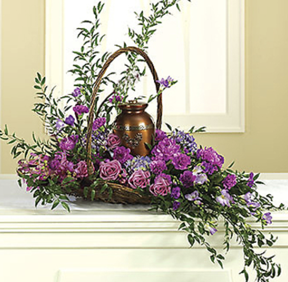 Regal Commemorations Basket