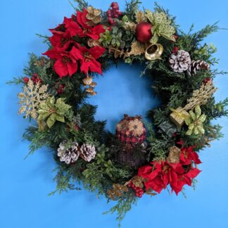 18 inch Peaking Owl Wreath